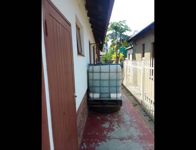3 BEDROOM HOUSE FOR SALE IN NKOWANKOWA